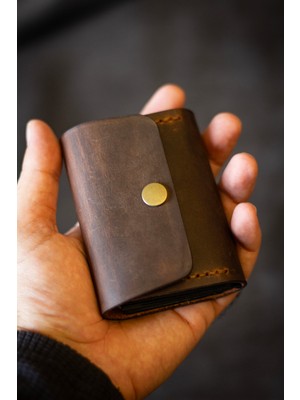 Hi Leather Nerio Hakiki Deri Kartlık – Akordeon Bölmeli, El Yapımı, Kişiye Özel Isim Yazılı