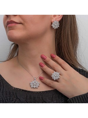 Gumush Gümüş Zirkon Taşlı Çiçek Kadın Set