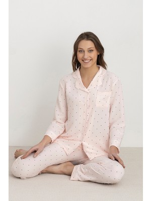 Dofi Kadın 1780 Puantiyeli Pijama Takımı – Uzun Kollu, Düğmeli, Cep ve Manşet Detaylı - Somon