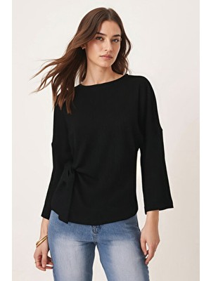 Armonika Kadın Siyah Sıfır Yaka Yumuşak Dokulu Yarasa Kol Önden Bağlamalı Bluz ARM-26K001021
