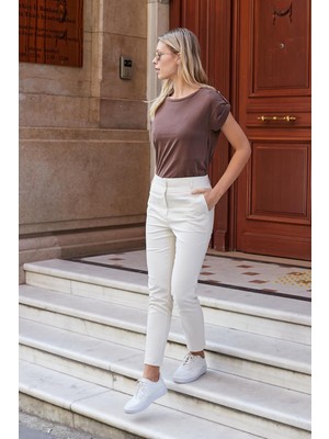 Jument Kadın Modal Penye Geniş Sıfır Yaka Düşük Omuzlu Apoletli Kısa Kol T-Shirt Bluz-Kahve