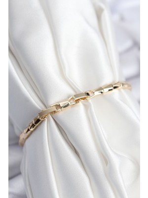 Pirinç Vıp Seri Gold Renk Zirkon Taşlı Yıldız Model Kadın Bileklik EB-53-VICE/(1395) 1280