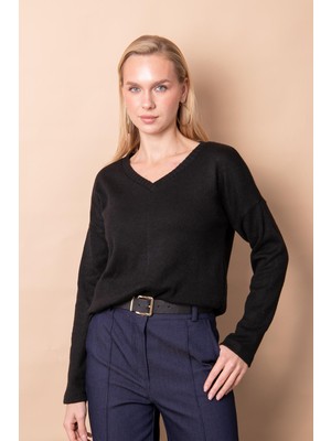 Jument Kadın Triko V Yaka Uzun Kol Yırtmaçlı Kazak Bluz-Siyah