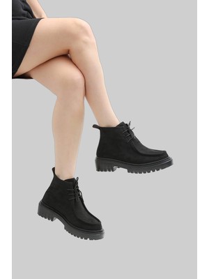 Hepici Kadın Siyah Bot Bağcıklı Rahat ve Esnek