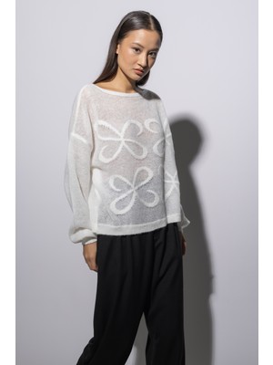 Nisan Triko Kayık Yaka Triko Kazak