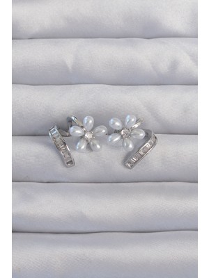 Pirinç Gümüş Renk Zirkon Taşlı Kıvrımlı Inci Çiçek Küpe EB-53-VICE/(1395) 3057