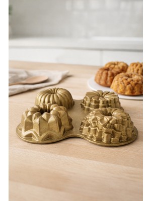 Luxxa Home Viona 4'lü Muffin Kek Kalıbı Gold