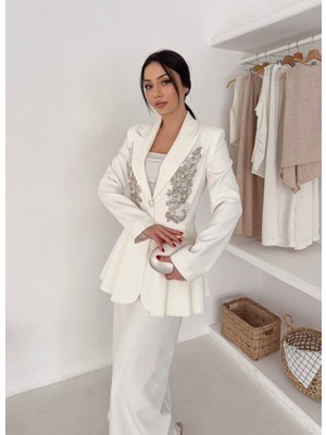 Vuntal El Işlemeli Volanlı Blazer Etekli Ikili Takım