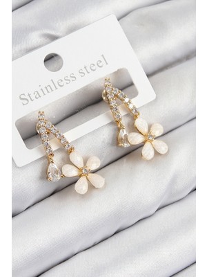 Pirinç Zirkon Taşlı Papatya Model Gold Renk Kadın Küpe EB-53-VICE/(1395) 0842