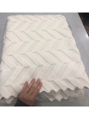 Türkanlar Home Süngerli Koltuk Örtüsü Kaymaz Taban Şönil Dokulu Zigzag Desen Ekru