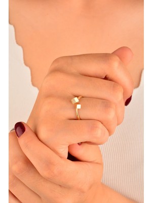 Cebeci 14 Ayar Taşlı Altın Yüzük