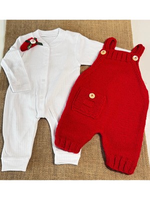 0-6 Ay El Örgüsü Kırmızı Tulum ile Iç Tulum, Babet Çorap ve Tokadan Oluşan Hediye Seti