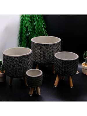 BGG Yıldız Desenli Ahşap Ayaklı Beton Saksı Seti – Modern Dekoratif Saksı (4’lü Farklı Boy)