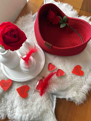 Patiska Tasarım Sevgililer Günü Özel Mumlu Kalp Şeklinde El Yapımı Örgü Sepet – Romantik Dekoratif Hediye Seti