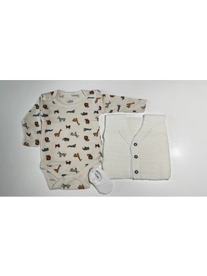 1-2 Yaş  El Örgüsü Beyaz Yelek ile Zıbın ve Babet Çoraptan Oluşan Hediye Seti