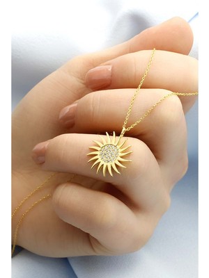 By More Gümüş Sadakat Güneşi Kolye