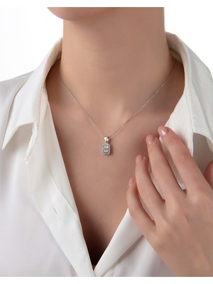 By More Zarif Baget Taşlı Gümüş Kolye