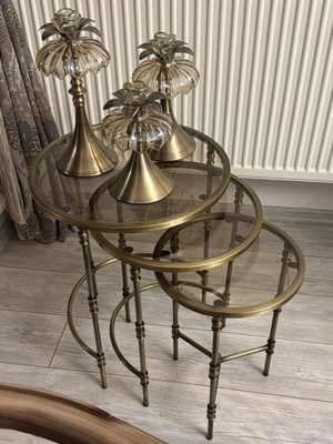 Tutku Torna Detaylı Pirinç Eskitme Yuvarlak 3'lü Zigon Sehpa Bronz Cam