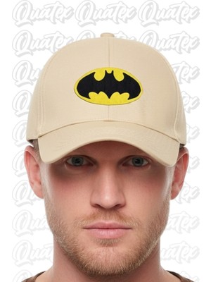 Quatex Batman Nakışlı Şapka – Krem %100 Pamuk Gabardin Unisex Model