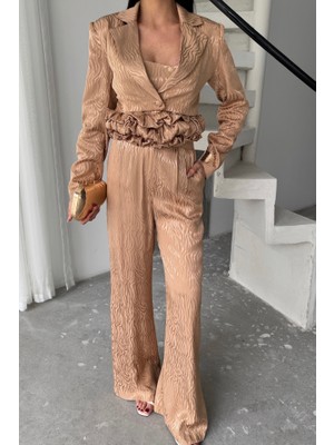 Ahes Shopping Jakarlı Bluzu Tasarım Detaylı Ceket Pantolon ve Bluz 3 Lü Takım