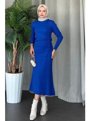 Tesettür Diyarı Yanı Büzgülü Triko Tesettür Elbise- Saks Mavi