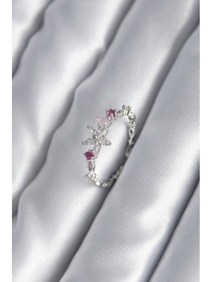 Marsilyan Pirinç Gümüş Renk Zirkon Taşlı Çiçek Model Pembe Zirkon Taş Detay Kadın Yüzük