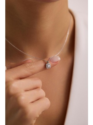 Nereze 925 Ayar Gümüş Rodyum Kaplama Kare Pırlanta Montür Tektaş Kolye