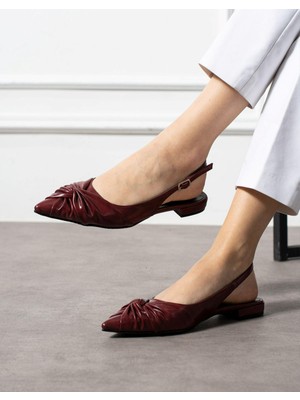 Emienza Lonly Vegan Deri Büzgü Detaylı Sivri Burun Bayan Babet