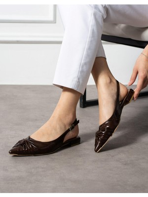 Emienza Lonly Vegan Deri Büzgü Detaylı Sivri Burun Bayan Babet