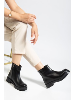 Arda Bayan Bot 02-3033 Siyah Kırışık Rugan Fermuarlı Günlük Kadın Bot