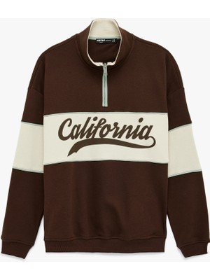 Koton Oversize Şardonlu Renk Bloklu Kolej Baskılı Yarım Fermuarlı Sweatshirt