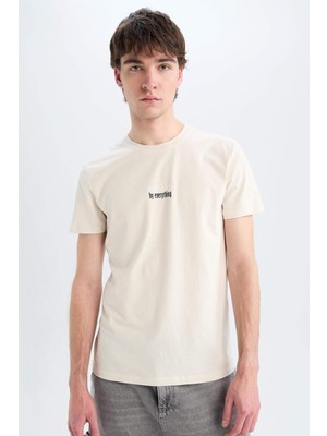 DeFacto %100 Pamuk Slim Fit Dar Kesim Bisiklet Yaka Baskılı Kısa Kollu Tişört A2631AX25SM