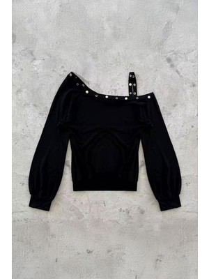 Siyah Askılı Omuz Dekolteli Düğme Detaylı 2k Uzun Kollu Crop