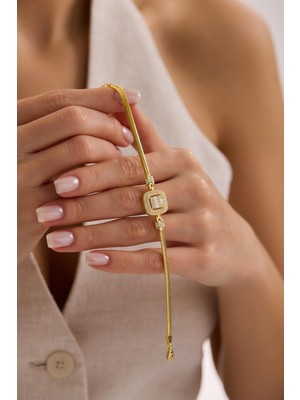 Nereze 925 Ayar Gümüş Balık Sırtı Model Zincirli Gold Kaplama Çerçeveli Baget Taşlı Bileklik