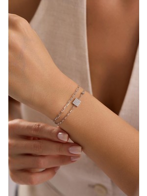 Nereze 925 Ayar Gümüş Rodyum Kaplama Çift Zincirli Zirkon Taşlı Kare Model Bileklik