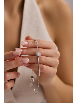 Nereze 925 Ayar Gümüş Rodyum Kaplama Ayarlanabilir Asansörlü Pırlanta Montür Suyolu Bileklik