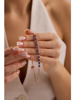 Nereze 925 Ayar Gümüş Rose Kaplama Ayarlanabilir Asansörlü Sıralı Mavi Baget Taşlı Bileklik