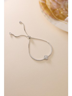 Nereze 925 Ayar Gümüş Rodyum Kaplama Ayarlanabilir Asansörlü Yonca Suyolu Bileklik