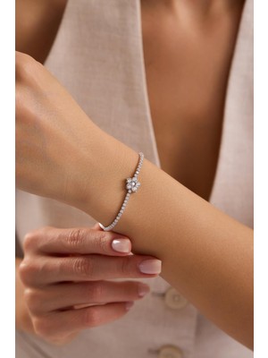 Nereze 925 Ayar Gümüş Rodyum Kaplama Ayarlanabilir Asansörlü Çiçek Model Suyolu Bileklik