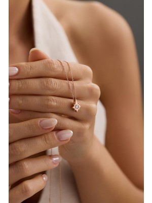 Nereze 925 Ayar Gümüş Rose Kaplama Minimal Tasarım Kutup Yıldızı Kolye