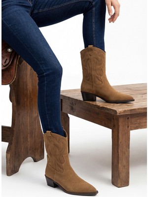 Marjin Kadın Sivri Burun Kovboy Nakışlı Western Bot Nilva Taba Süet