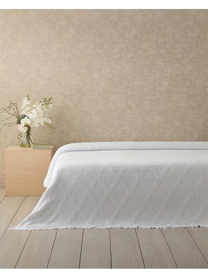 Karokstore Morgan Pamuk Polyester Çift Kişilik Yatak Örtüsü Beyaz