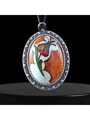 El Işçiliği Iznik Çini Kolye -  Lale Motifli - Orta Boy - Özel Tasarım Kadın Kolye