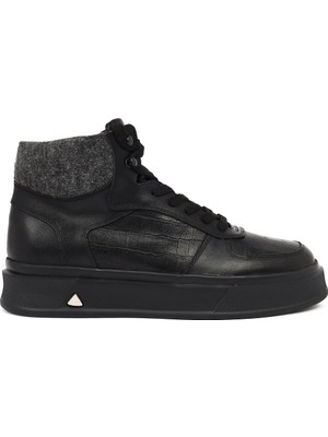 Derimod Erkek Siyah Bağcıklı Kalın Tabanlı Deri Spor Bot 25WFD611214