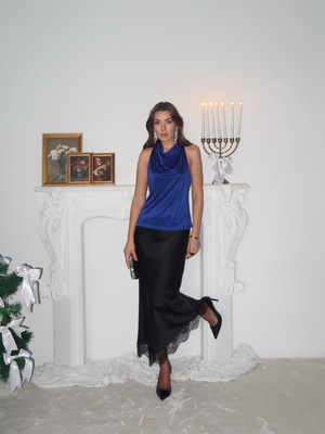 Paw Garage Kadın Lily Örme Saten Kumaş Kolsuz Ense Düğmeli Bluz