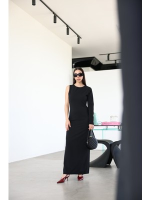 Özge Özgenç Tek Kollu Uzun Elbise
