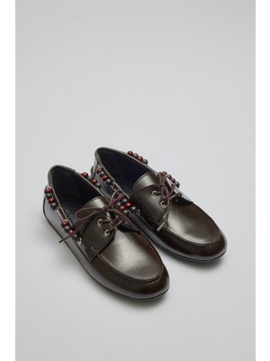 Lutvelizade Loafer 2516 - Boncuk Aksesuarlı Bağcıklı Acı Kahve Kadın Loafer