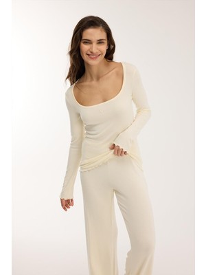 Jaya Viskon Kare Yaka Uzun Kollu Pijama Takımı / Ekru