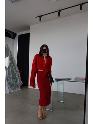 Özge Özgenç Yırtmaçlı Simli Kalem Etek