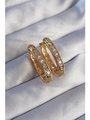 HERŞEYBURDAMODA Pirinç Gold Renk Zirkon Taşlı Oval Model Küpe